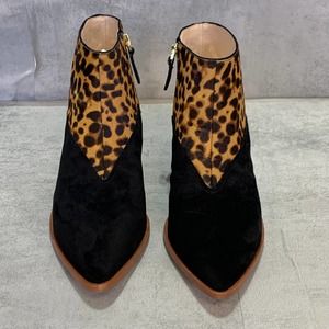 LOUISE ET CIE Black Leopard Print Calf Hair Vada Pointy Toe Bootie SZ 7.5